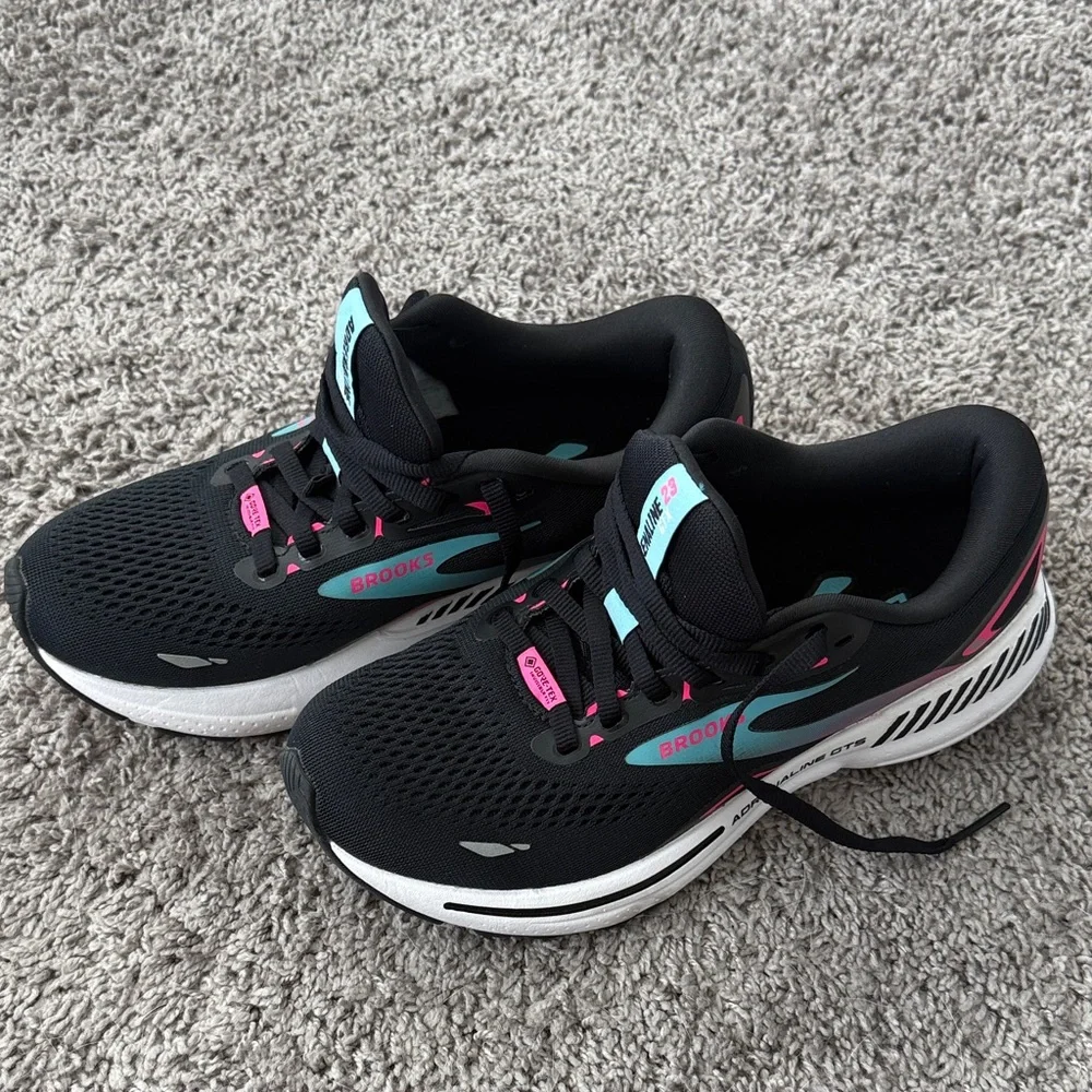Brooks Adrenaline 23 GTS Women's Black and Teal Sneakers - Picture 1 of 7